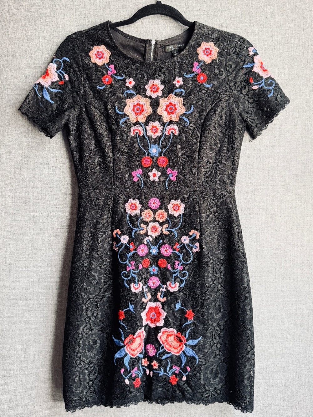Romeo & Juliet Couture Black Lace Embroidered Floral Dress